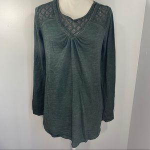Liz Lange Maternity top 10 for $10